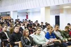 Проблему пробок, которые загрязняют воздух и тормозят экономическое развитие города, обсудили в Центре передового опыта в области транспорта.